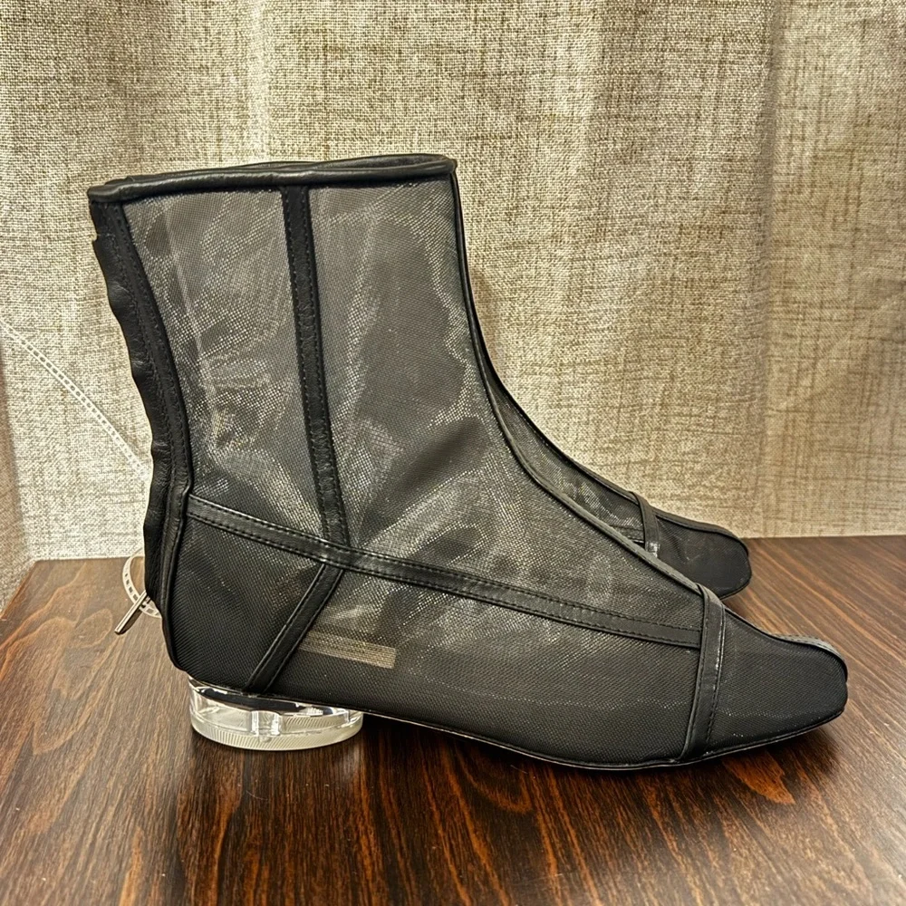 Antonio Melani Elizabeth Damrich femme cage mesh black ankle booties 6.5 NWOB